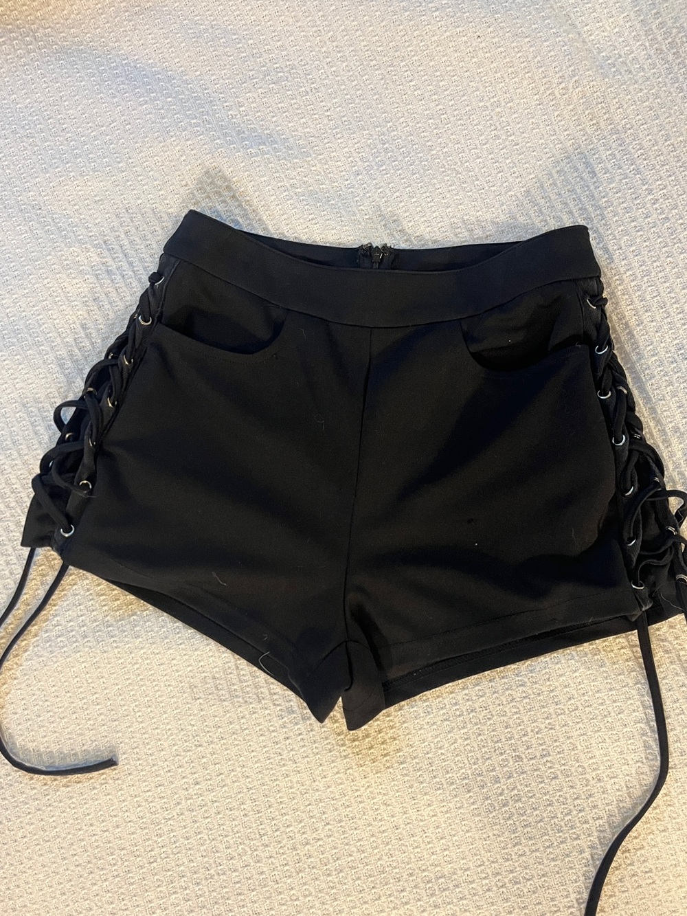 Lace-up Shorts